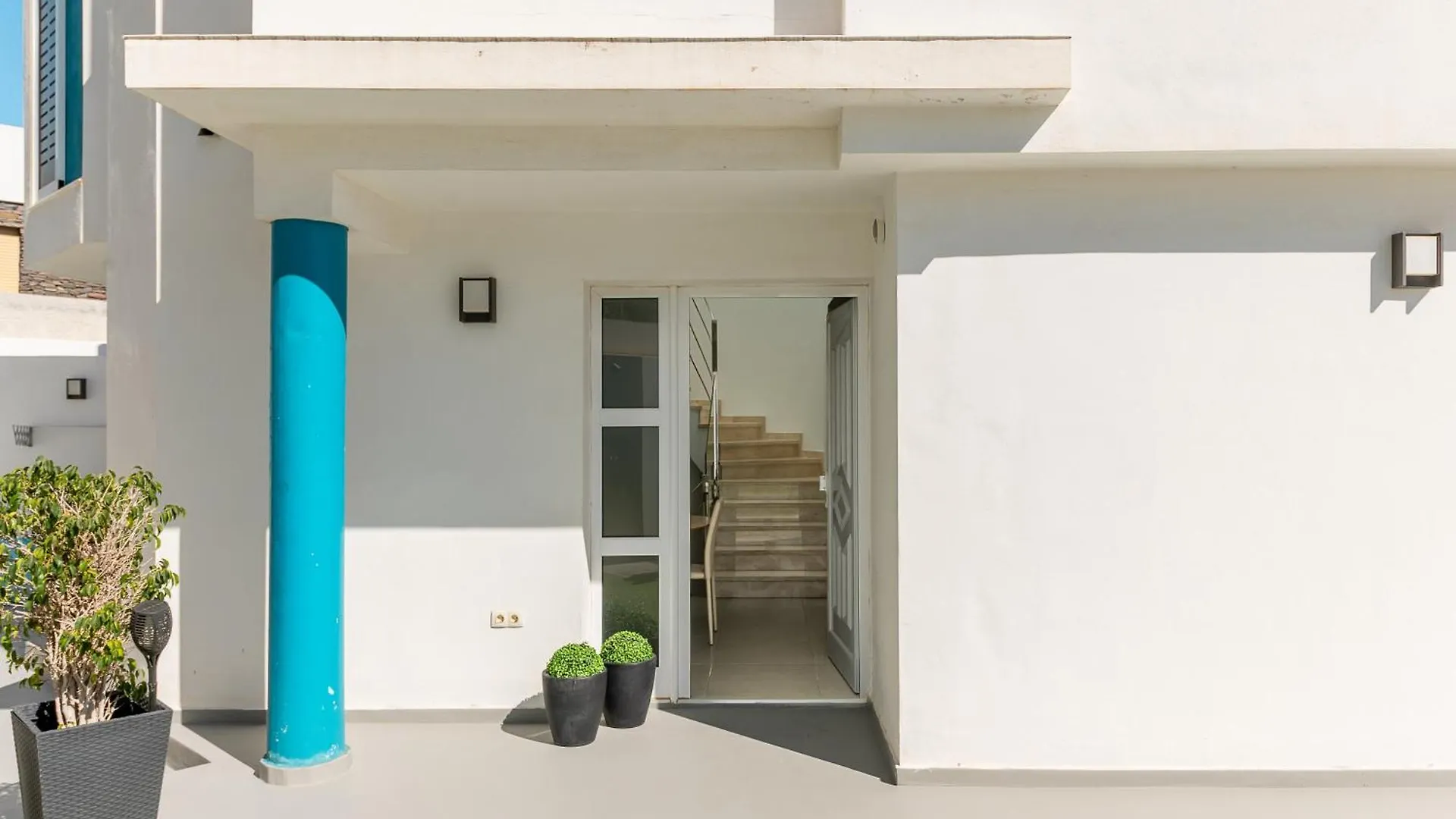Chalet Con Piscina En Tabaiba By Alterhome Santa Cruz de Tenerife